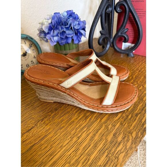 Born Drilles Camel & Ecru Lthr & Jute Wedge Sandals Sz9/9.5 NWOB Classic/Summer - Picture 1 of 14